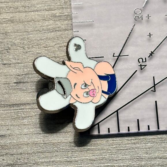 Disney World Park White Glove Silhouette Three Little Pigs Practical Pig Pin HM - Picture 3 of 5